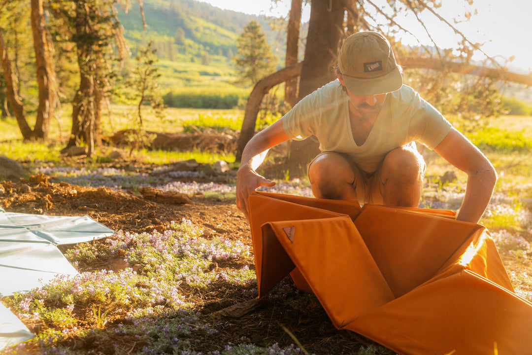 KĀMA Mondo - Large outdoor adventure mat (Adobe)